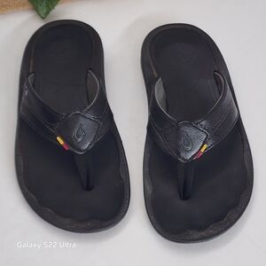 Black Flip Flops with Logo
